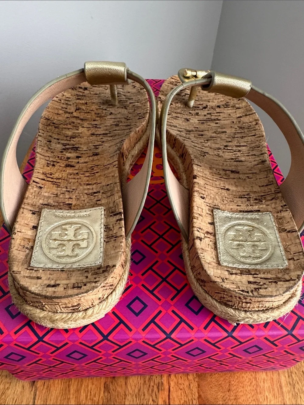 Tory Burch Armando Leather Cork Footbed Flat Thong - Gold, Size 8